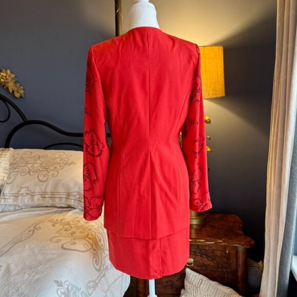 Red Hibiscus Floral Sleeve Skirt Suit NWOT - Picture 3 of 13